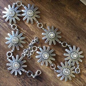 Not for sale. I am looking for this belt.